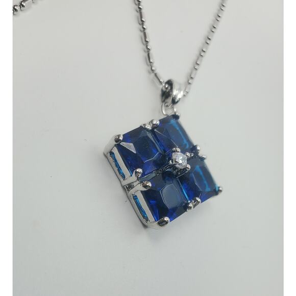 Vintage Simulated Blue Sapphire Necklace, Earrings, and Size 9 Ring Set - NOS - Picture 4 of 9